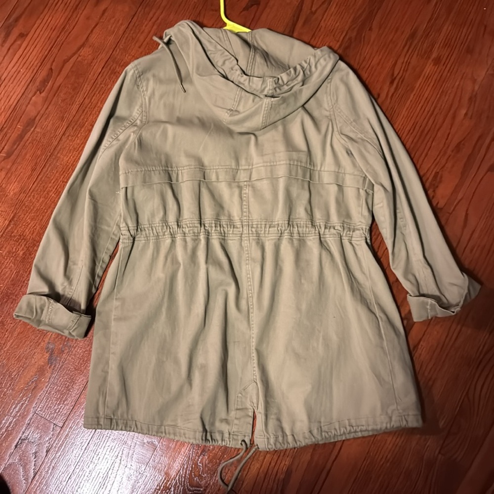 Olive green jacket - Picture 2 of 2